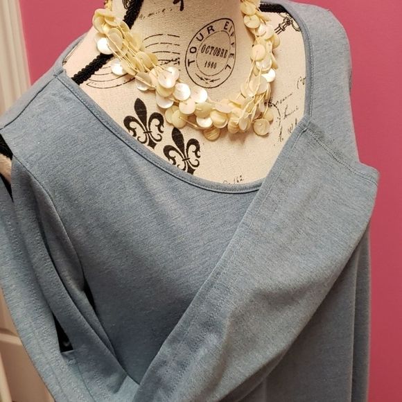 NWT 💟 Strazzi Blue Sweater Blouse Top - Picture 7 of 9